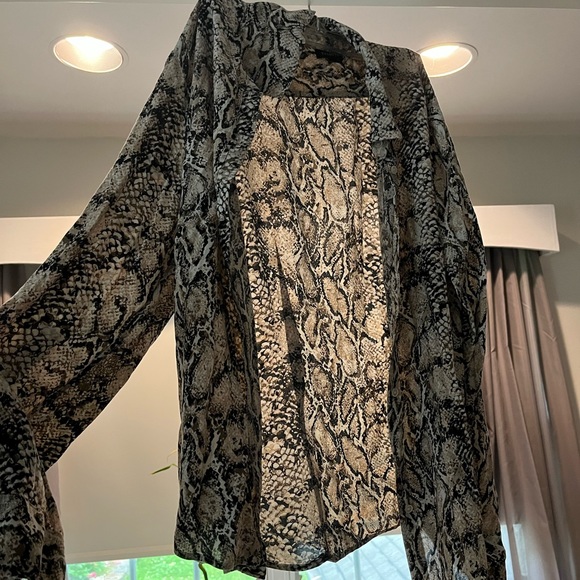 Talbots Snake Print Button Down - Picture 4 of 5